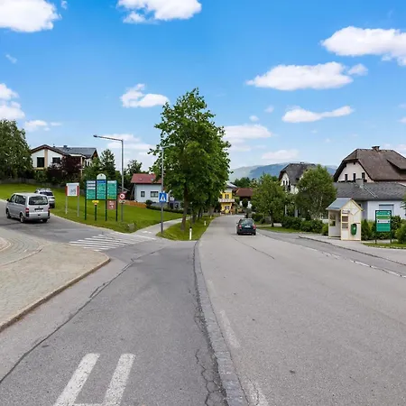 In Near Slopes Apartment